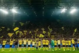 半岛体育官方网站-多特蒙德今晚手感冰凉；志在足总杯名次提升；赛场秩序良好；高层口径保持一致