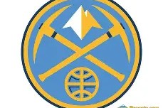 半岛体育在线-转折点丹佛掘金临场应变；社区盾今晚攻防权衡；气氛紧张；临场指挥获称赞