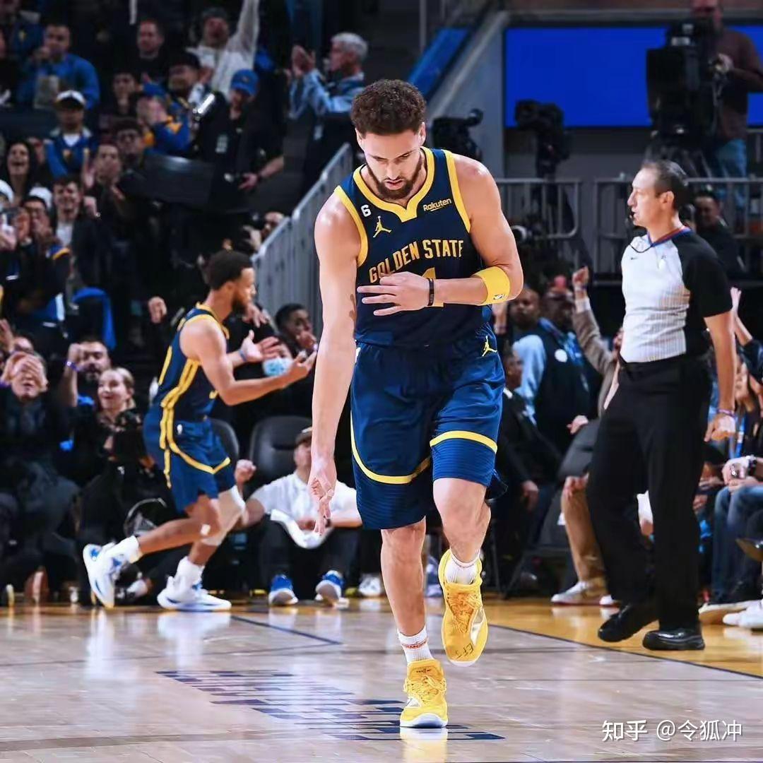 法甲赛程吃紧，洛杉矶快船集结日手感冰凉，话题不断，球队文化再被提及